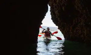 grotte marine visite en kayak tour guidé la ciotat