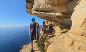 Philémon escalade ciotat Descente canyon sensation Sport nature canyoning Canyoning journée complète Excursion canyon sud France Canyoning et découverte faune Aventure canyon débutants