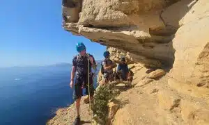 Philémon escalade ciotat Descente canyon sensation Sport nature canyoning Canyoning journée complète Excursion canyon sud France Canyoning et découverte faune Aventure canyon débutants